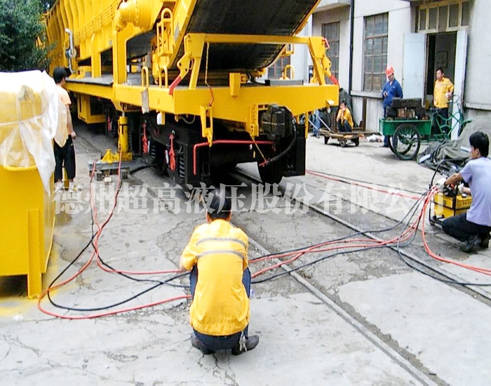 阜陽軌道車復(fù)軌器